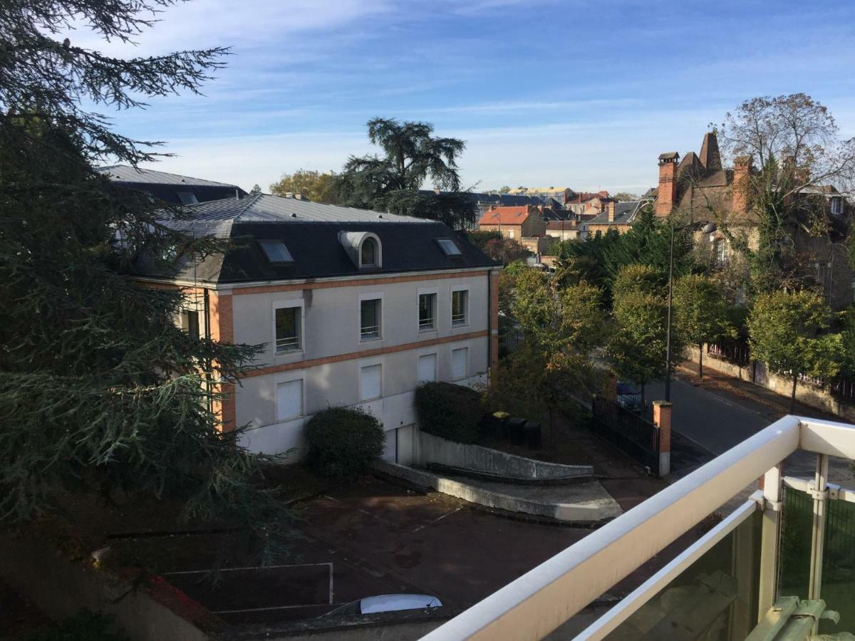 Grand Appartement A Louer Vue Sur Seine Melun Exterior foto